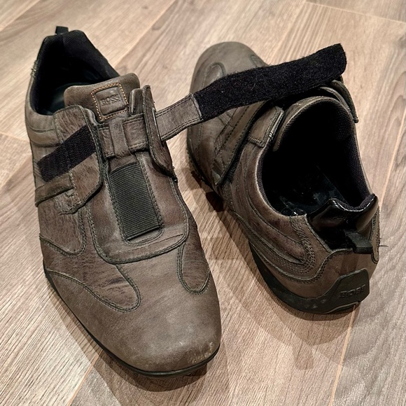Men's Hugo Boss grey leather vecro shoes, size 11 - Picture 8 of 9